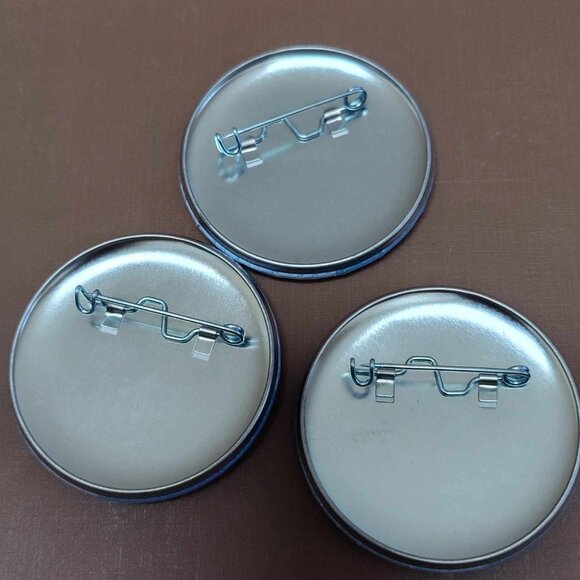 NFL Super Bowl 2005 XXXIX Waves of Welcome Button 2" Patriots vs Eagles Lot of 3 - Picture 2 of 2